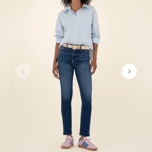 Kut from the kloth- Rachel high rise mom Jean- size 4